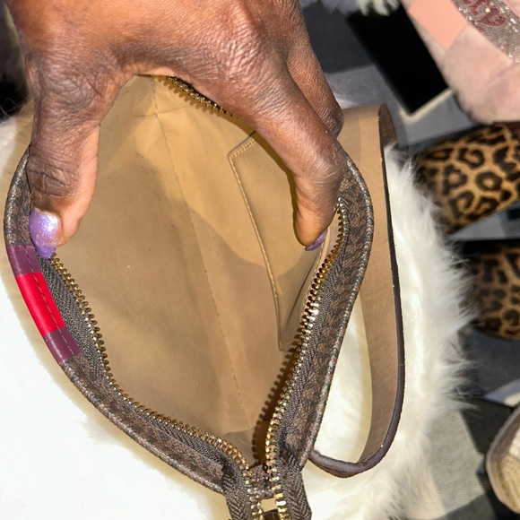Authentic Michael Kors waist bag ❤️ - Picture 4 of 6
